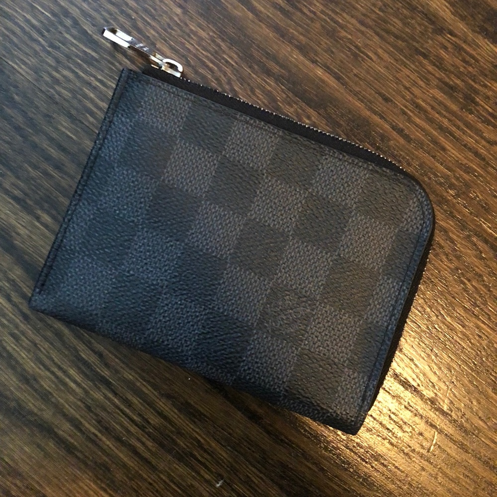 Brand new! Louis Vuitton Hybrid Wallet Mens Damier Camvas